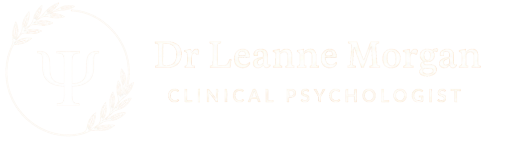 logo leanne transparent long
